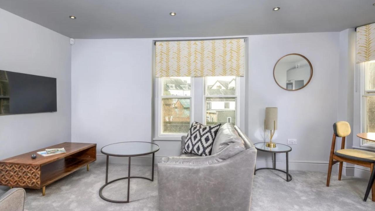 Keswick Lake Road Apartments ภายนอก รูปภาพ
